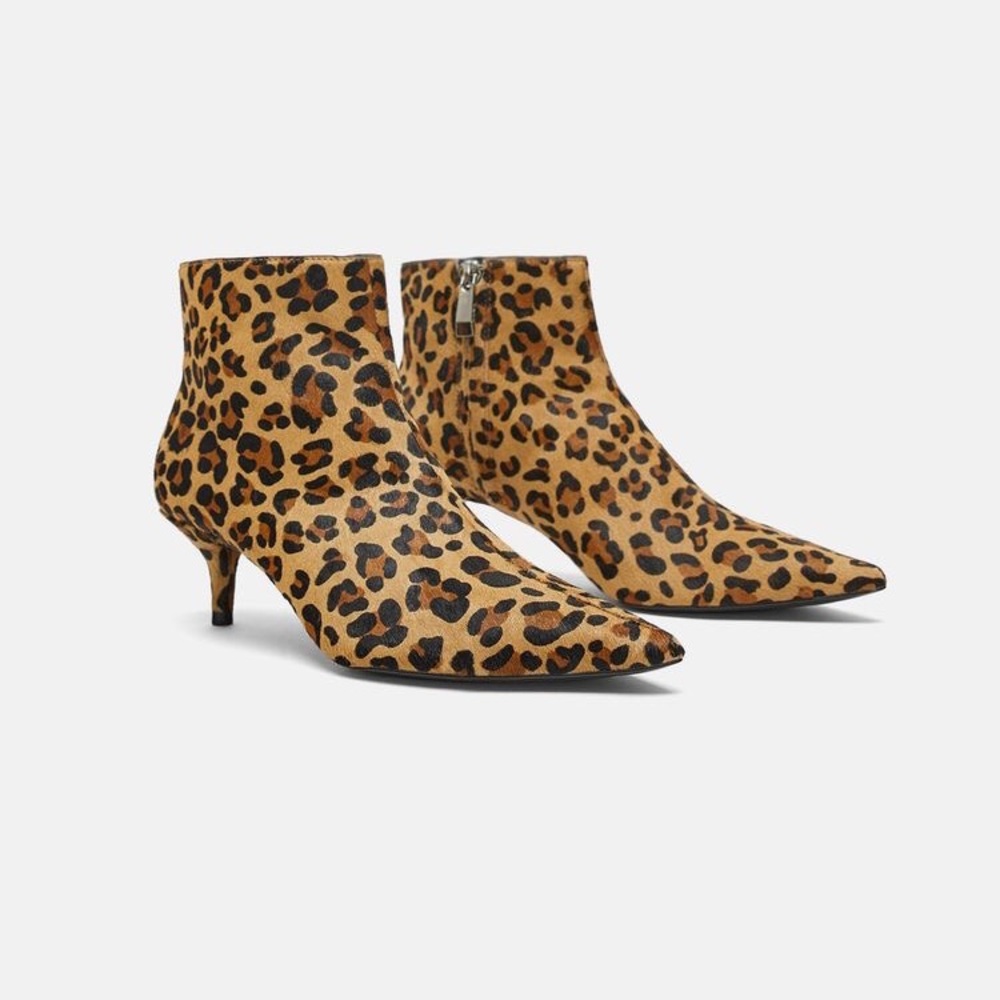 ⭐️HOST PICK⭐️ ZARA leopard leather ankle boot - Picture 2 of 8